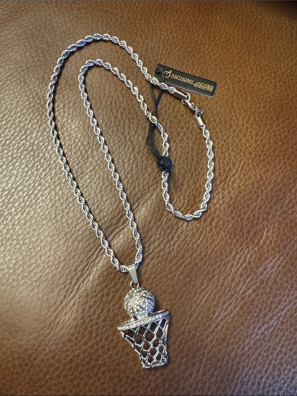 NWT Men’s iced-out stainless basketball & hoop pendant necklace w/pave crystal